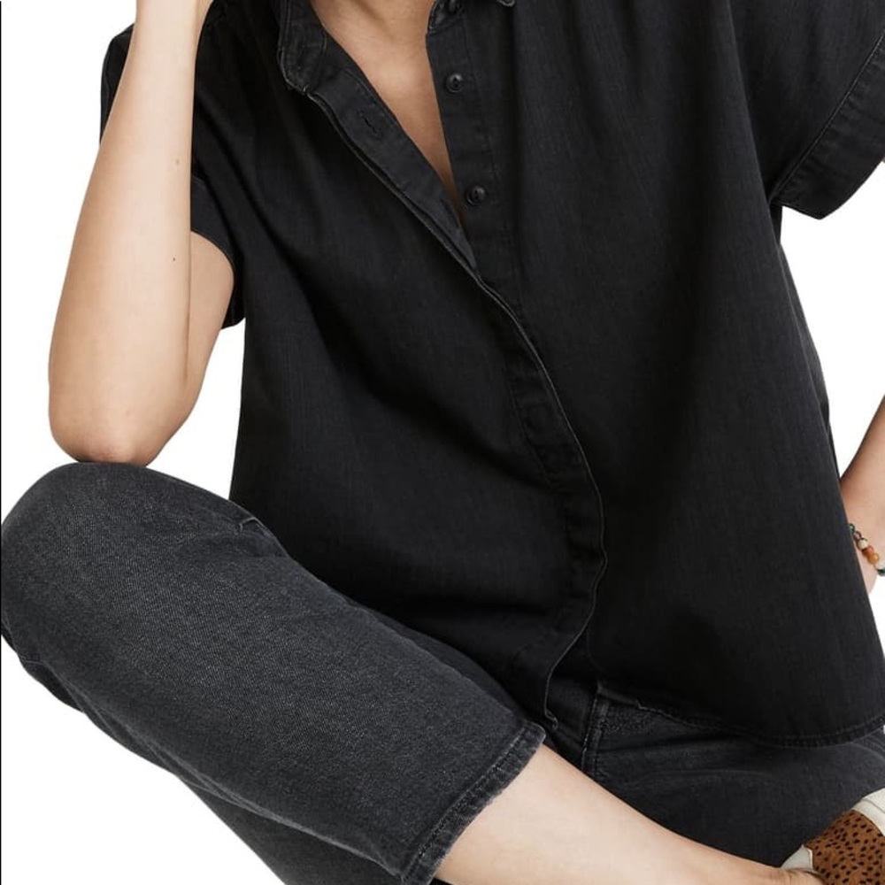NWOT Madewell Boxy, Cropped Black Button-Down